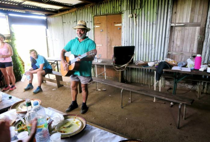 Chez Valmyr - Entre deux