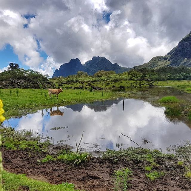 Photo Plateau de Kerval: Méditation en plein cirque de Mafate – Rivière des Galets