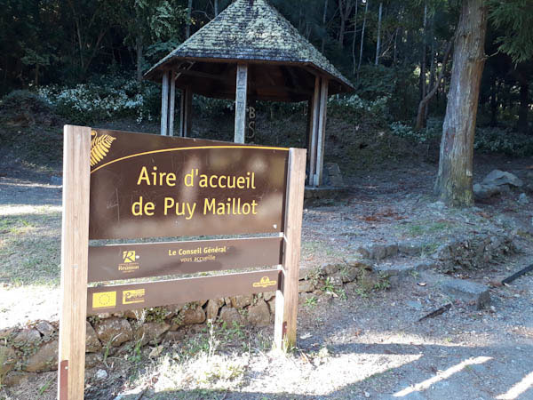 Photo Aire d’accueil de Puy Maillot – Aire de pique-nique