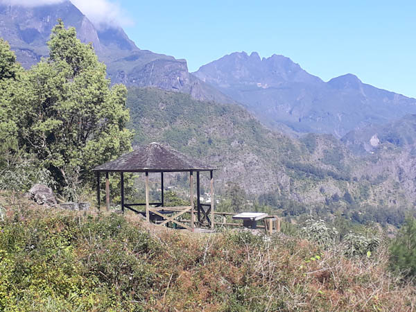 Photo Hell Bourg   –   Route forestière de Terre Plate – Aire de pique-nique