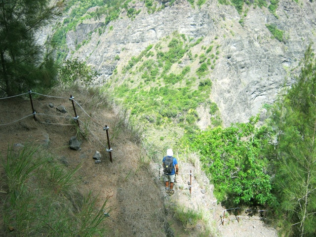 Du Pavillon à Cilaos par les sentiers Burel, du Reposoir et de la Chapelle