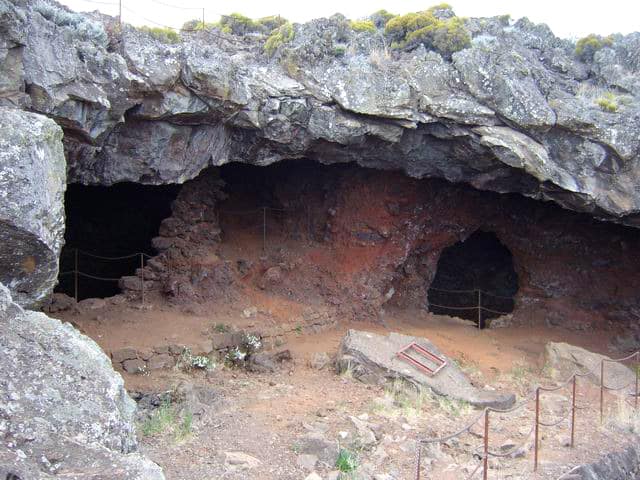 Photo Le Grand Bénare et la Glacière depuis le Maïdo