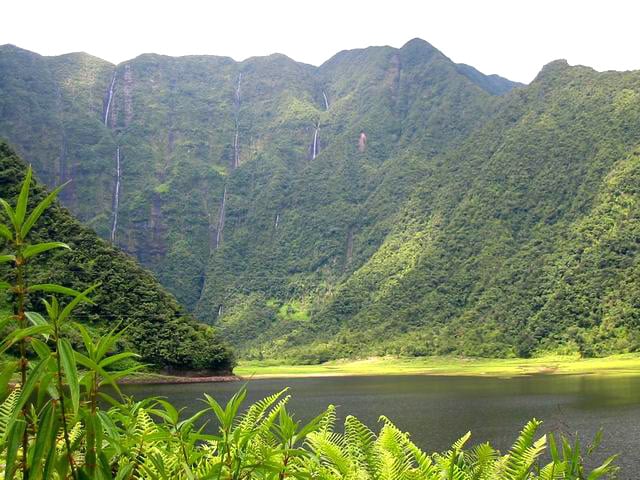 Le tour de Grand Étang et les Cascades du Bras d’Annette