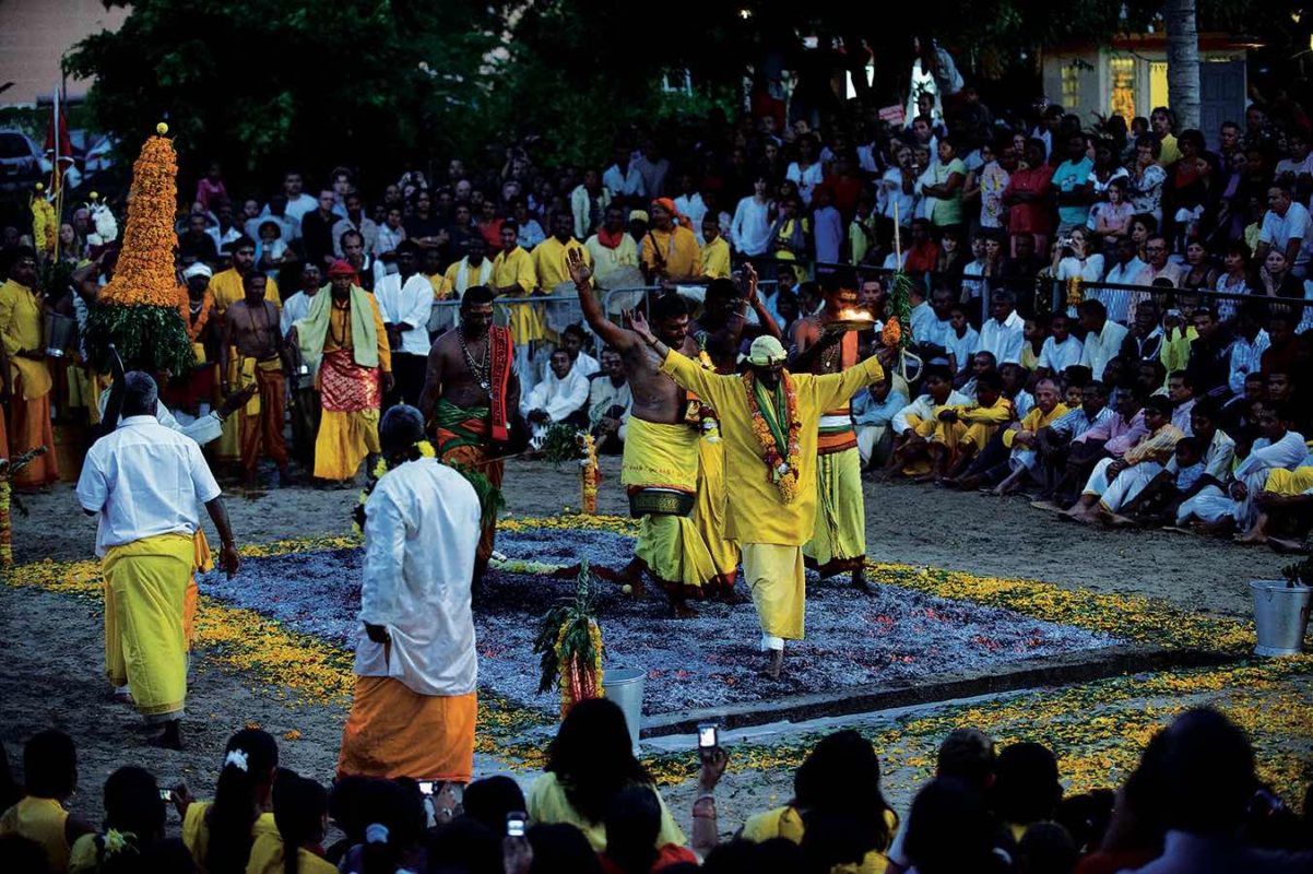 Les marches sur le feu